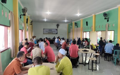 Rapat Pembagian Tugas Semester Ganjil Tahun Ajaran 2025/2026 di SMKN 3 Selong