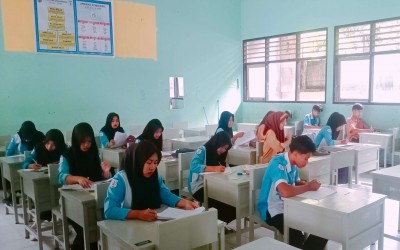Pelaksanaan PTS dan PAT Semester Genap Tahun Ajaran 2024/2025 di SMKN 3 Selong